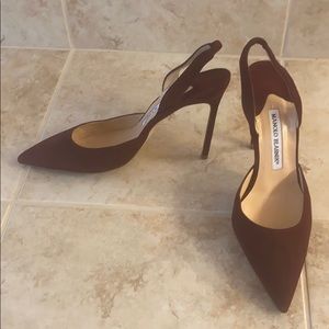 Manolo Blahnik Carolyne Suede Heels-Bordeaux